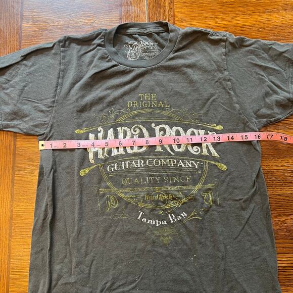 Hard Rock Tampa Bay T-Shirt - Small - Picture 7 of 10